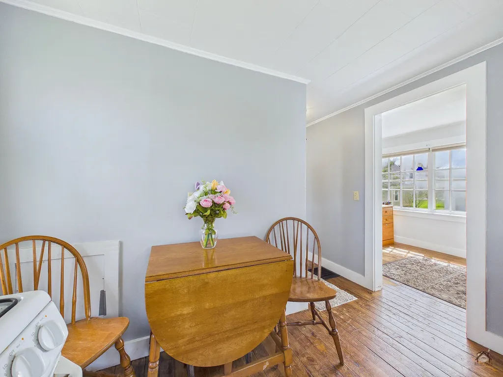 27 Water Street Orono ME 04473