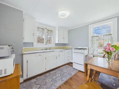 27 Water Street Orono ME 04473
