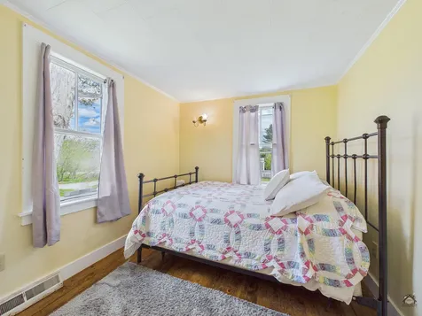 27 Water Street Orono ME 04473