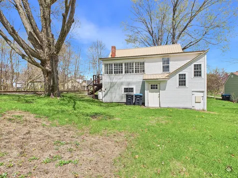 27 Water Street Orono ME 04473