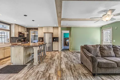 1047 Sunset Avenue Glenburn ME 04401