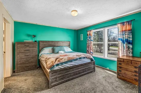 1047 Sunset Avenue Glenburn ME 04401