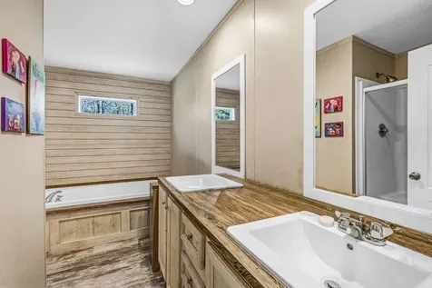 1047 Sunset Avenue Glenburn ME 04401
