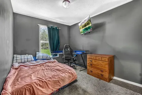 1047 Sunset Avenue Glenburn ME 04401