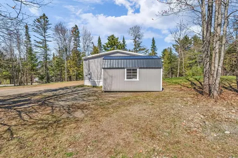 1047 Sunset Avenue Glenburn ME 04401