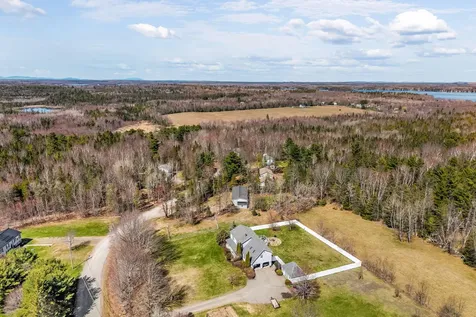 1047 Sunset Avenue Glenburn ME 04401