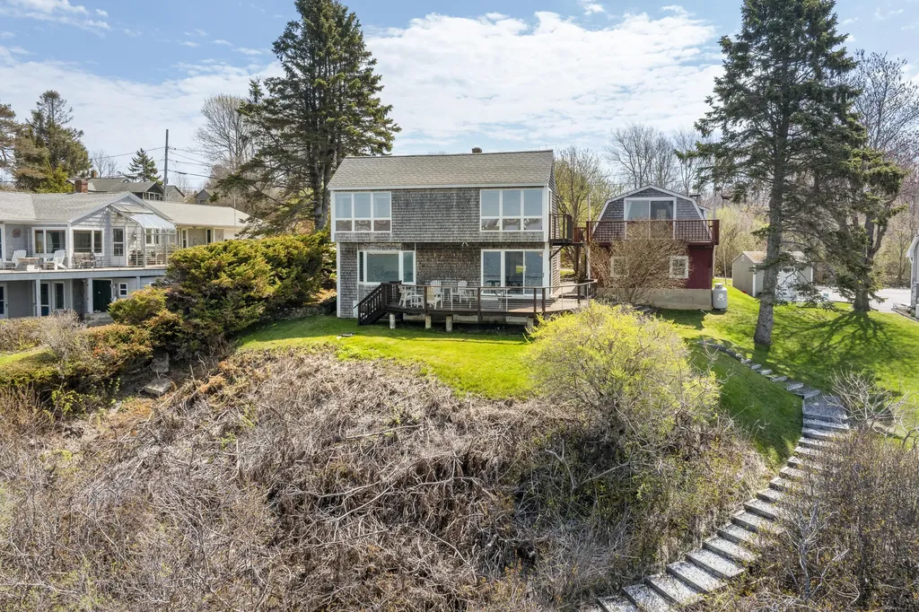 11 Edal Heights Harpswell ME 04003
