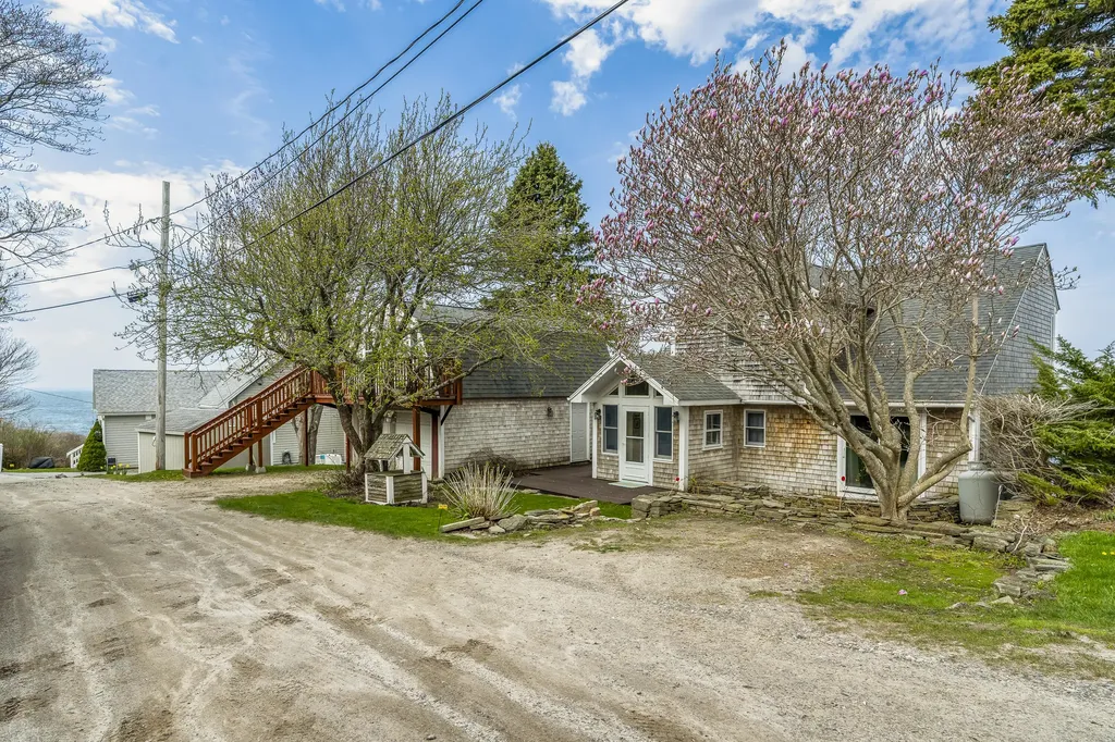 11 Edal Heights Harpswell ME 04003