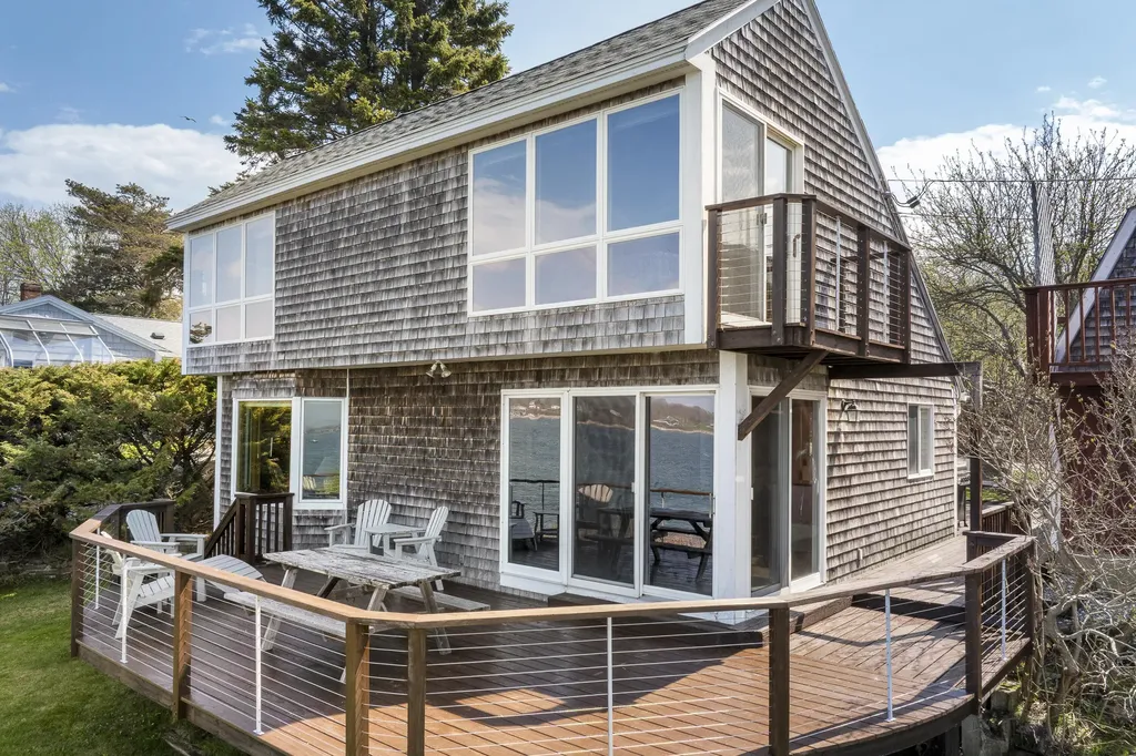 11 Edal Heights Harpswell ME 04003