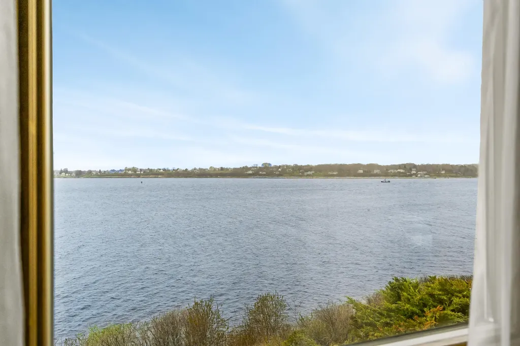 11 Edal Heights Harpswell ME 04003