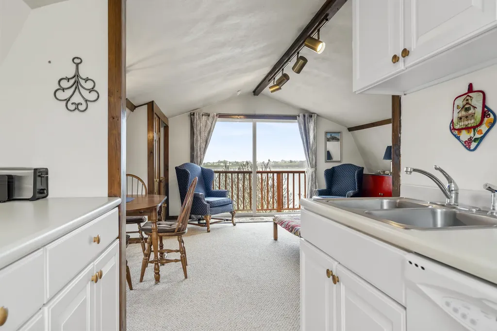 11 Edal Heights Harpswell ME 04003