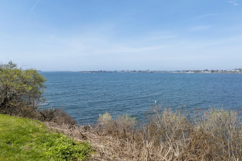 11 Edal Heights Harpswell ME 04003