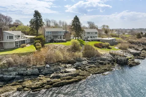 11 Edal Heights Harpswell ME 04003
