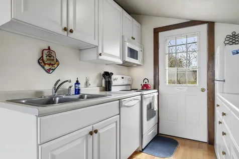11 Edal Heights Harpswell ME 04003