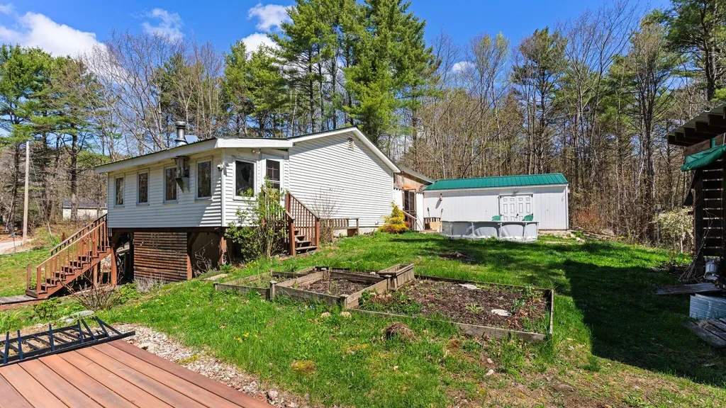 6 Outlaw Ridge Road Raymond ME 04071