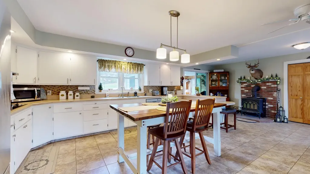 129 Old Lisbon Road Lewiston ME 04240