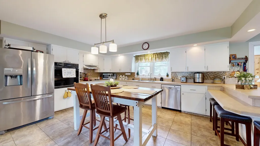 129 Old Lisbon Road Lewiston ME 04240