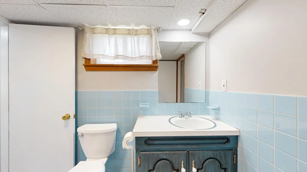 129 Old Lisbon Road Lewiston ME 04240