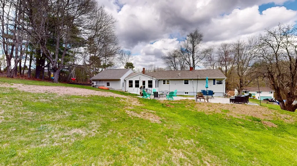 129 Old Lisbon Road Lewiston ME 04240