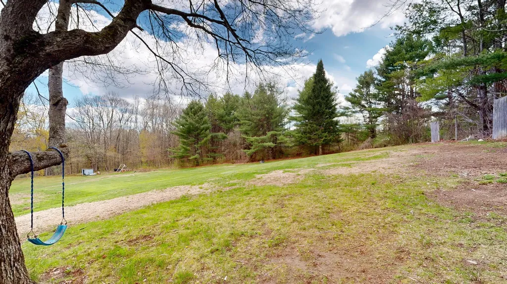 129 Old Lisbon Road Lewiston ME 04240