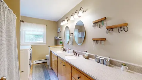 129 Old Lisbon Road Lewiston ME 04240