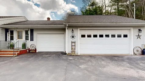129 Old Lisbon Road Lewiston ME 04240