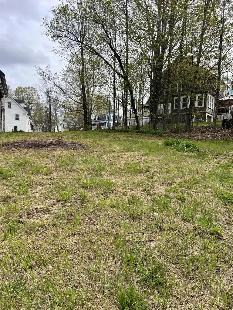 5 High Street Dover-foxcroft ME 04426