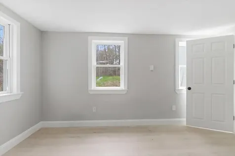 10 Old Orchard Road Gorham ME 04038