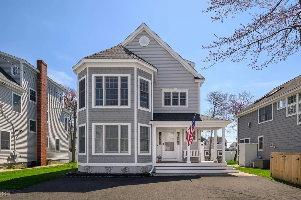 158 South Tibbetts Avenue Wells ME 04090