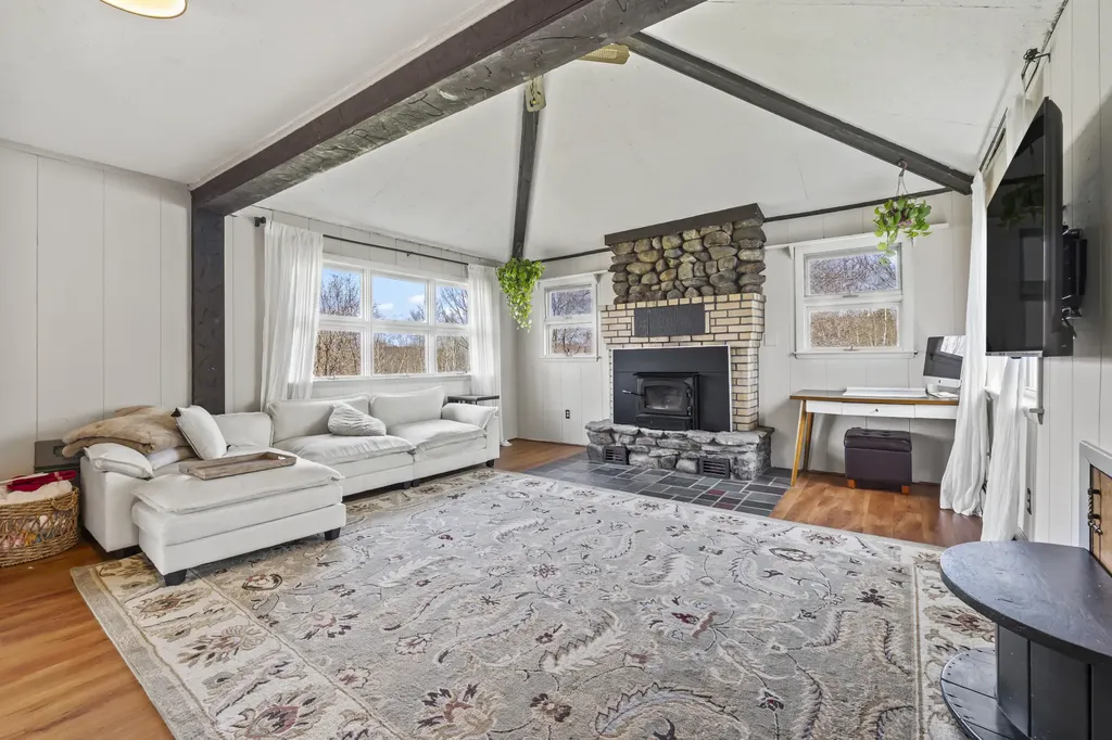 170 Blanchard Road Auburn ME 04210