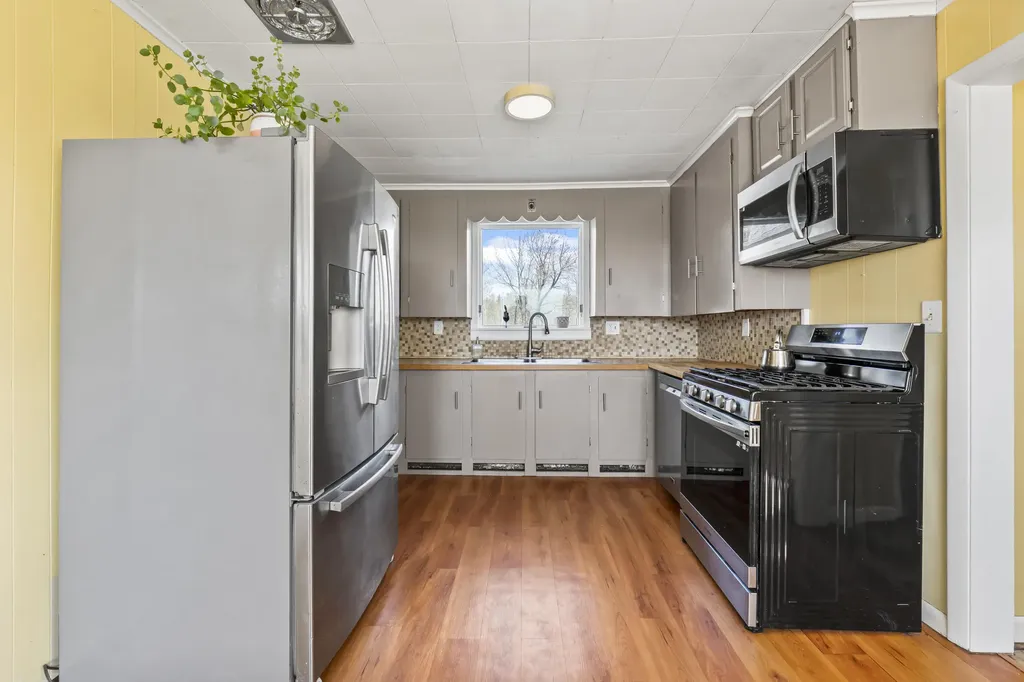 170 Blanchard Road Auburn ME 04210