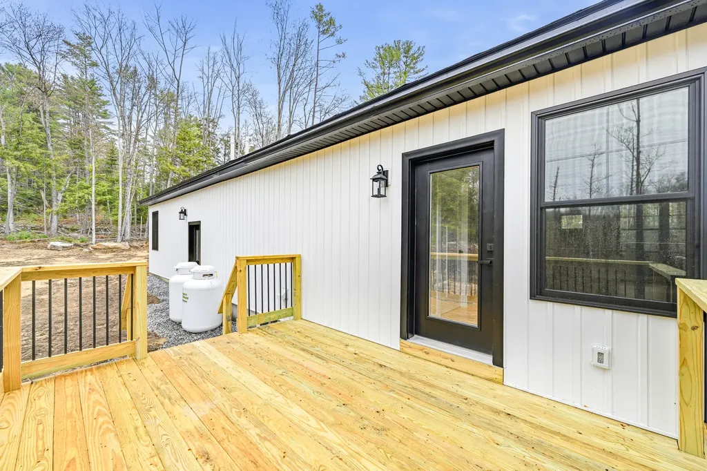 72 Sawin Hill Road Waterford ME 04088