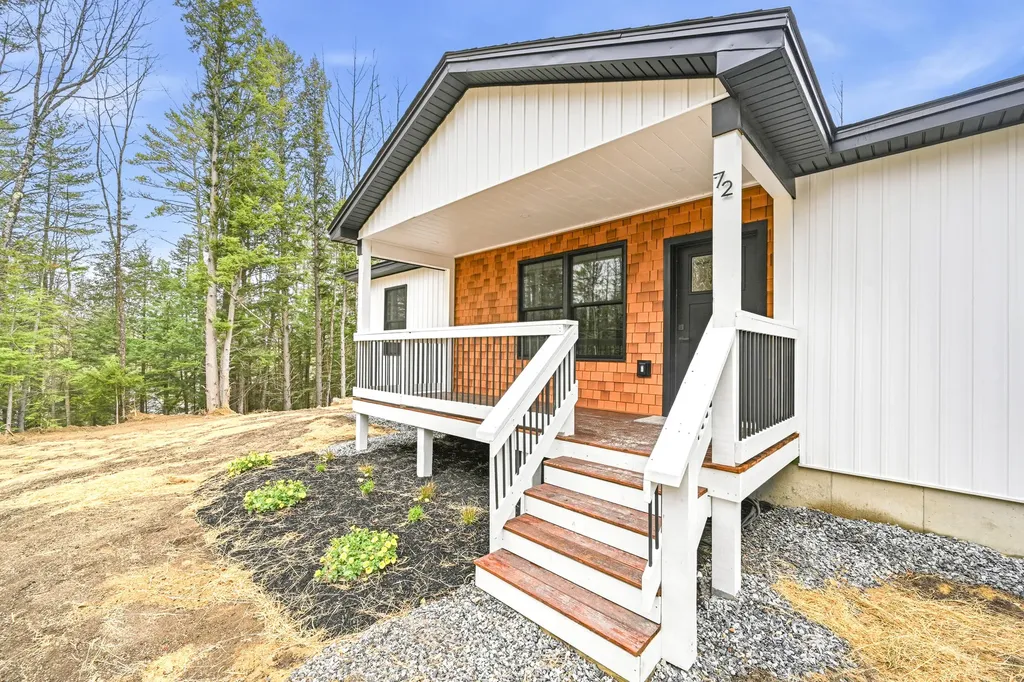 72 Sawin Hill Road Waterford ME 04088
