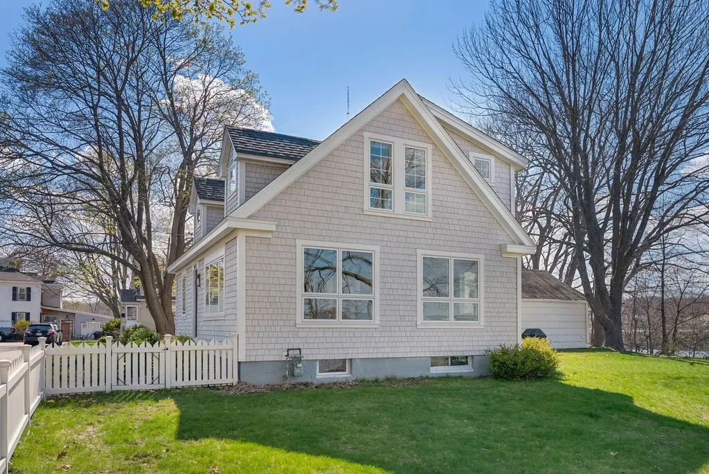 10 Helene Street Portland ME 04103