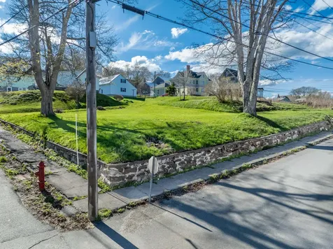 11 Pleasant Street Lubec ME 04652