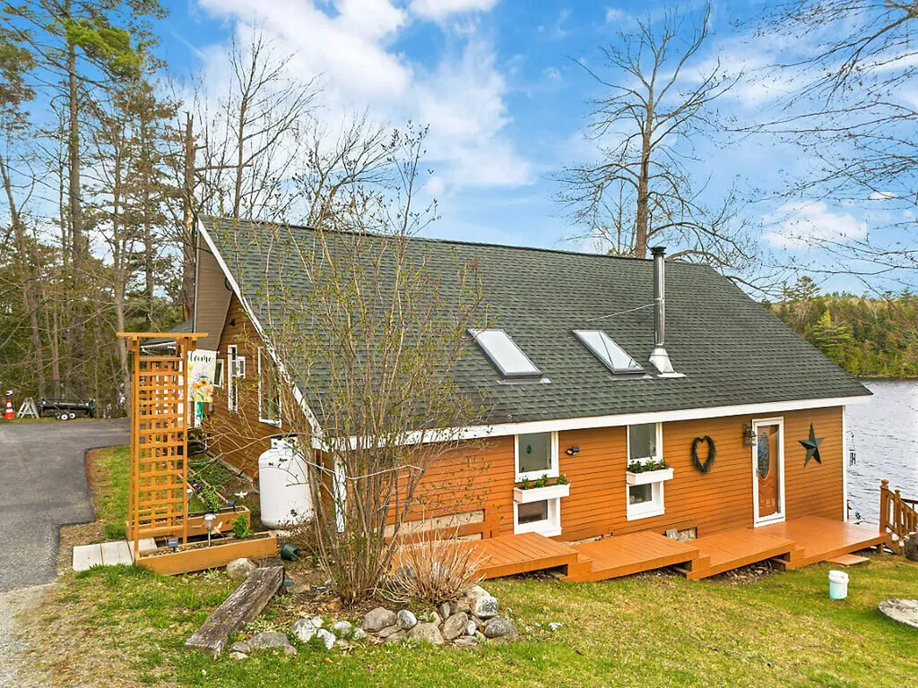 55 Stedman Lane W Hartland ME 04943