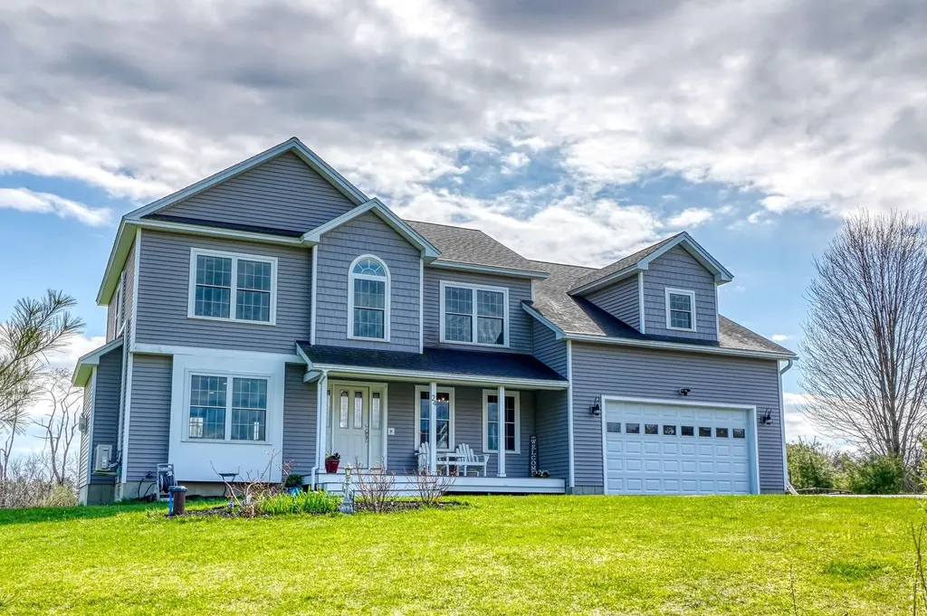 24 Royale Drive Sidney ME 04330