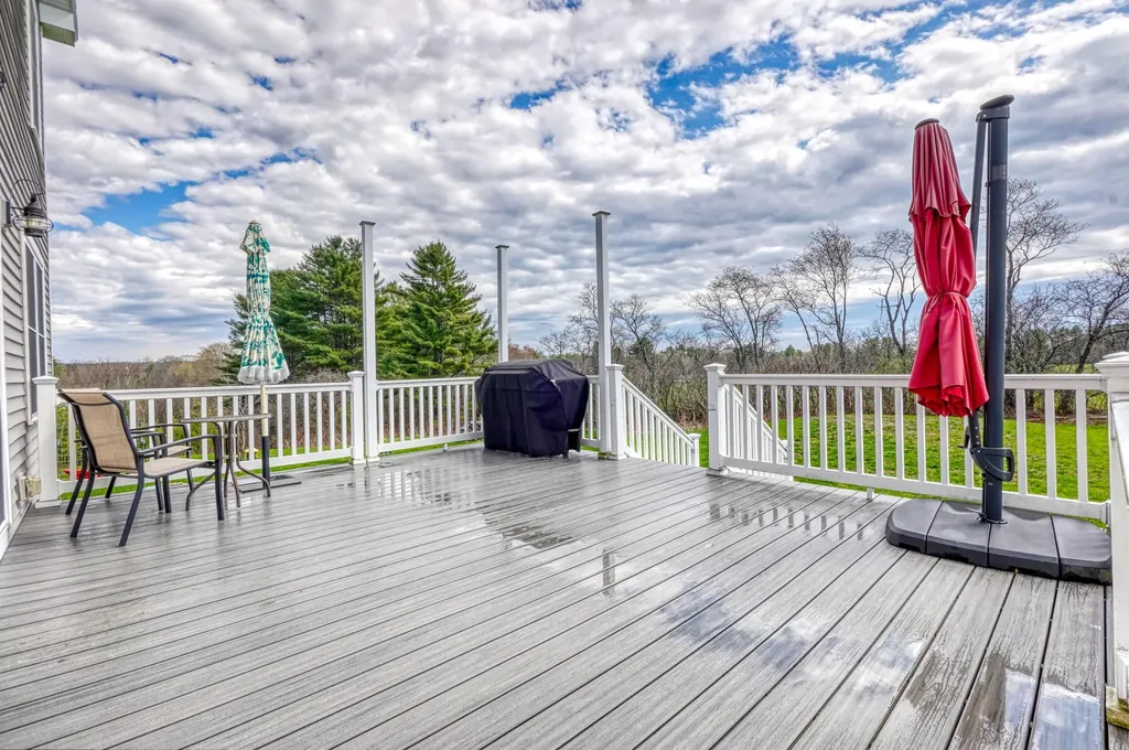 24 Royale Drive Sidney ME 04330