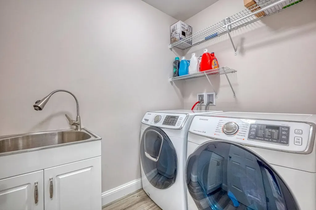 24 Royale Drive Sidney ME 04330