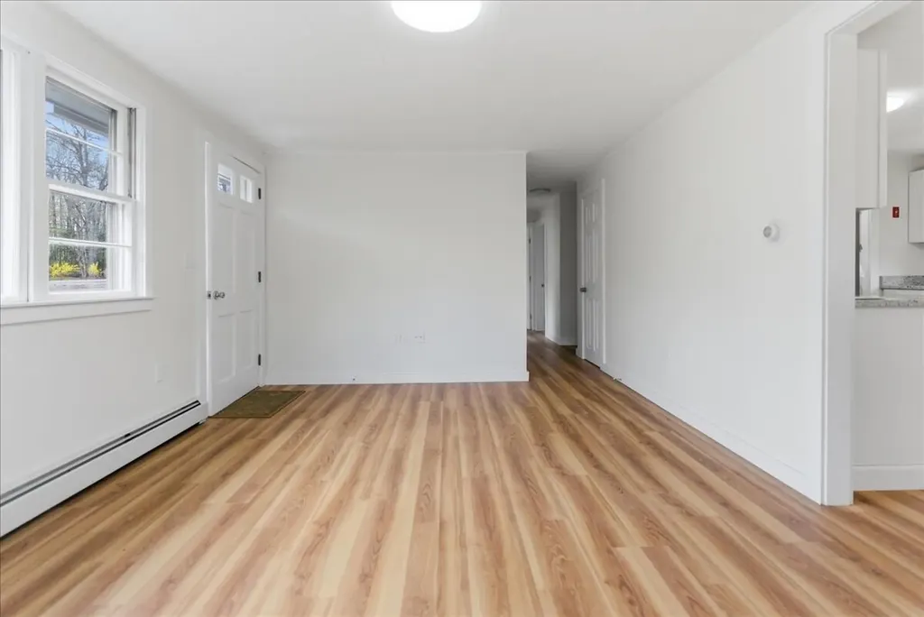848 Whitefield Road Pittston ME 04345