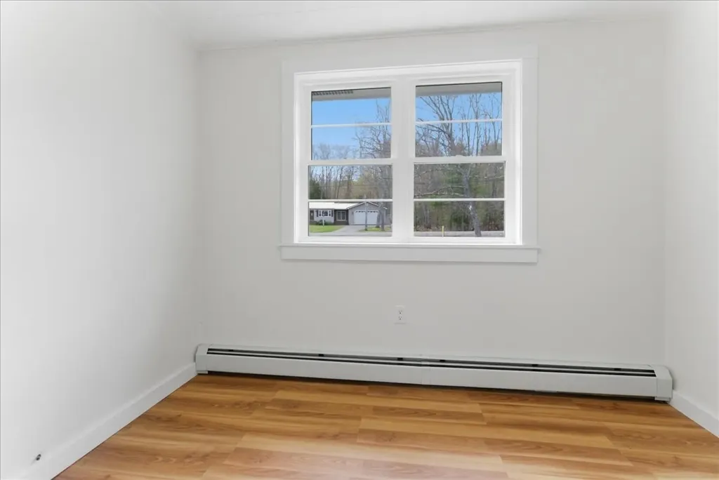 848 Whitefield Road Pittston ME 04345