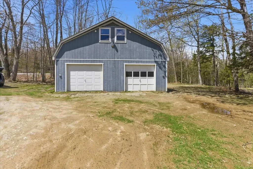 848 Whitefield Road Pittston ME 04345