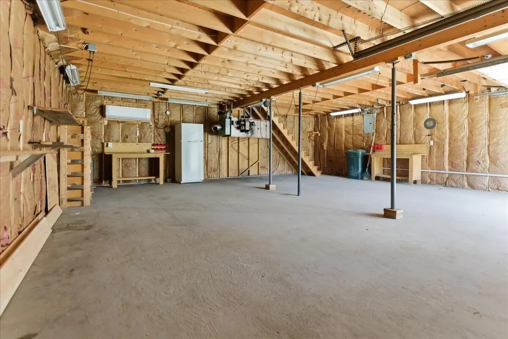 848 Whitefield Road Pittston ME 04345