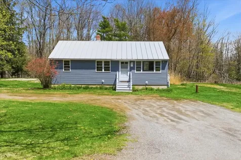 848 Whitefield Road Pittston ME 04345