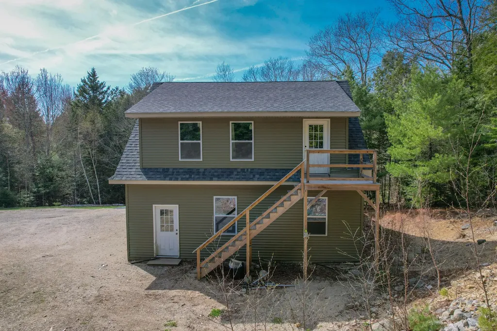 18 Deer Ridge Lane Surry ME 04684