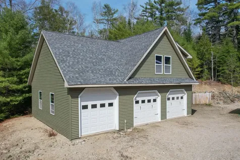 18 Deer Ridge Lane Surry ME 04684
