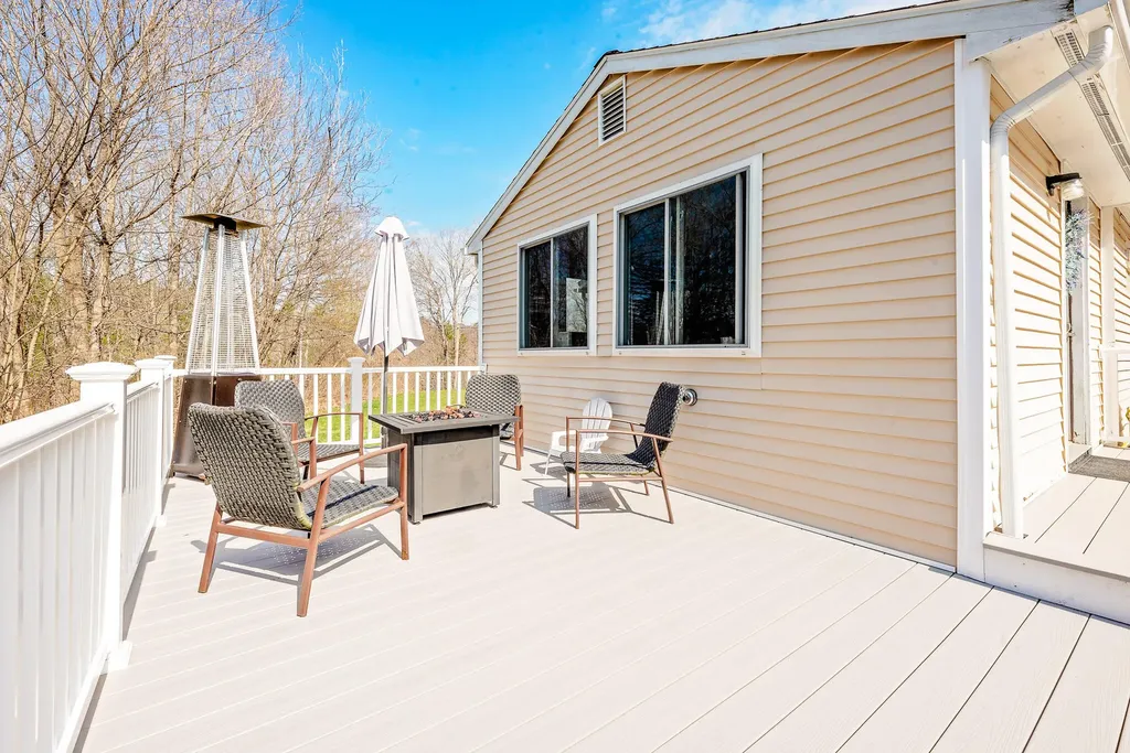 171 Adams Circle Farmington ME 04938