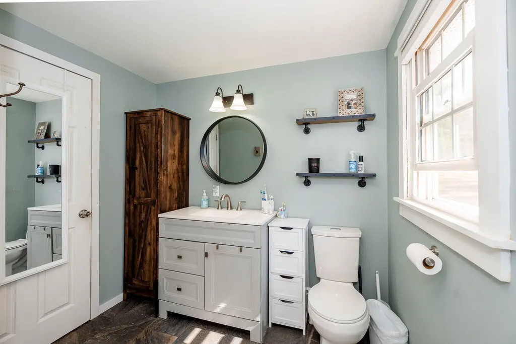 171 Adams Circle Farmington ME 04938