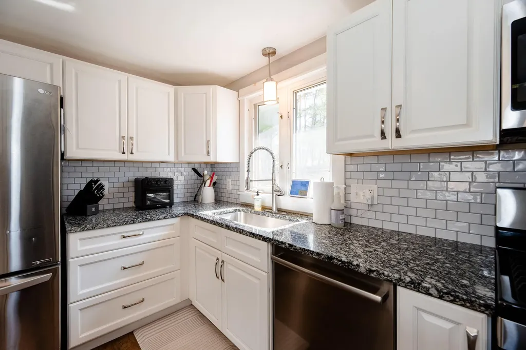 171 Adams Circle Farmington ME 04938