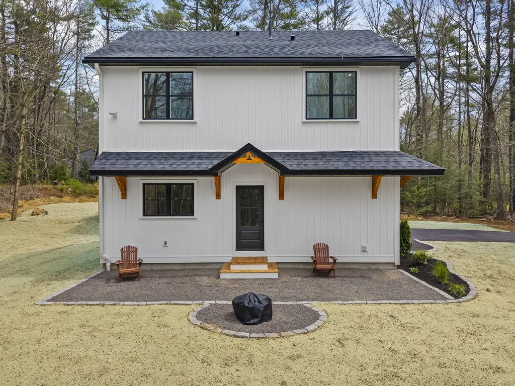 466 Lebanon Road North Berwick ME 03906